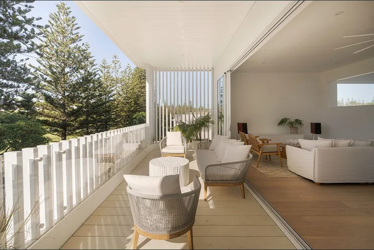 Balcony running the length of the upper living space, Swanbourne project